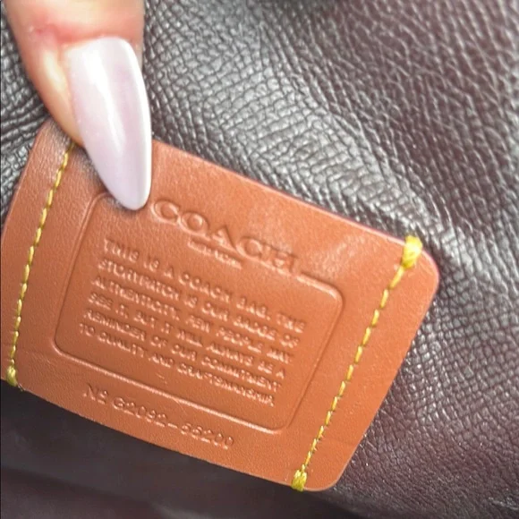 Coach Gray Shoulder Bag with Slouchy Design - Picture 4 of 4